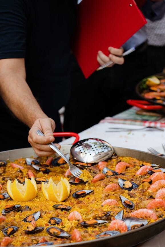 learn Spanish cooking paella